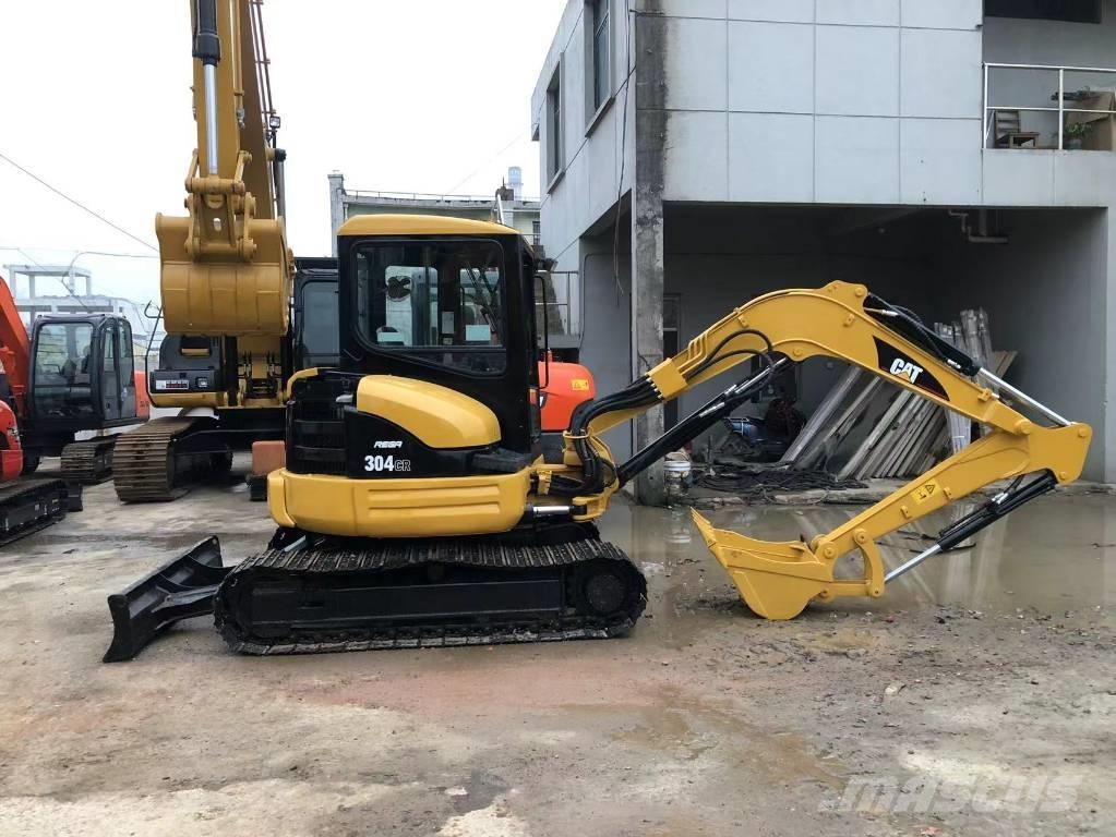 CAT 304 C Mini pelle < 7t