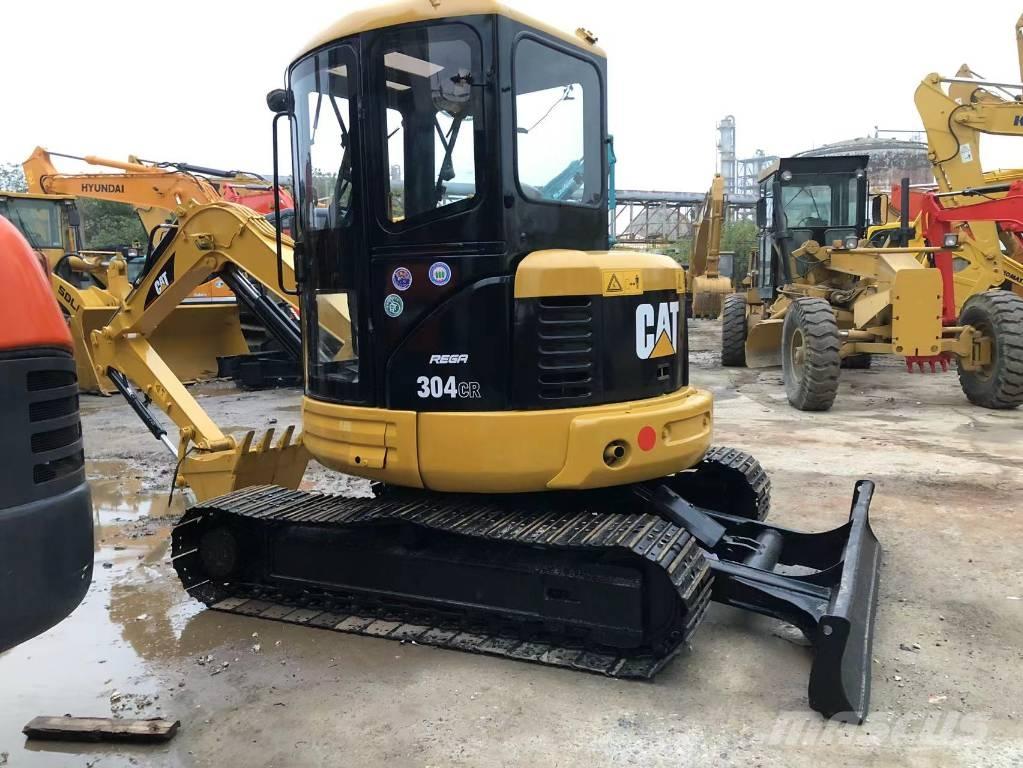 CAT 304 C Mini pelle < 7t