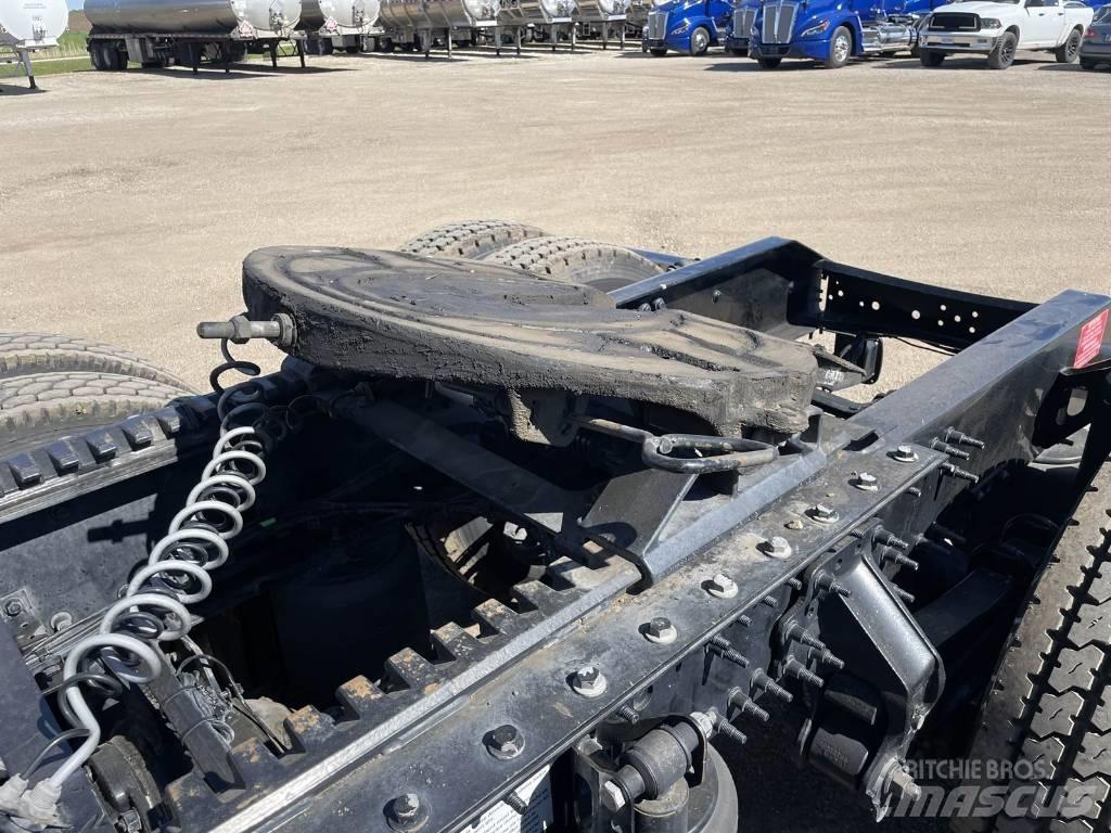 Volvo VNL 740 Tracteur routier