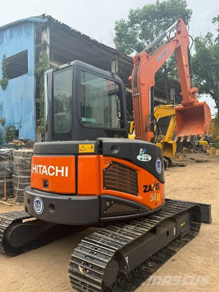 Hitachi ZX 50 U Pelle sur chenilles