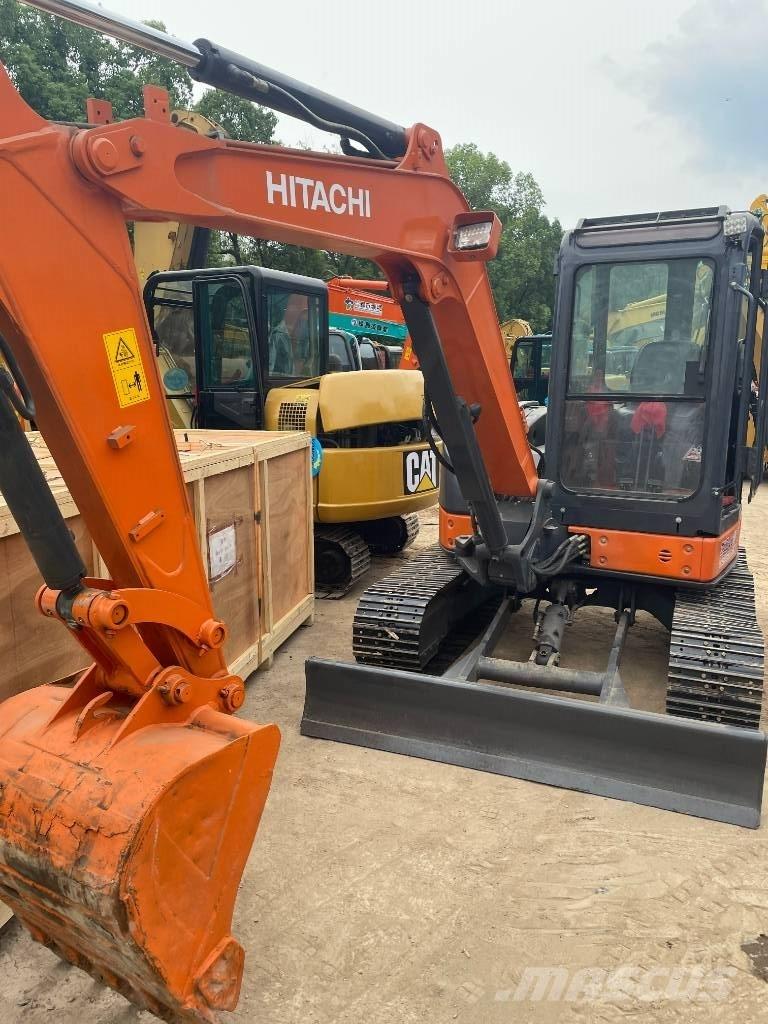 Hitachi ZX 50 U Pelle sur chenilles
