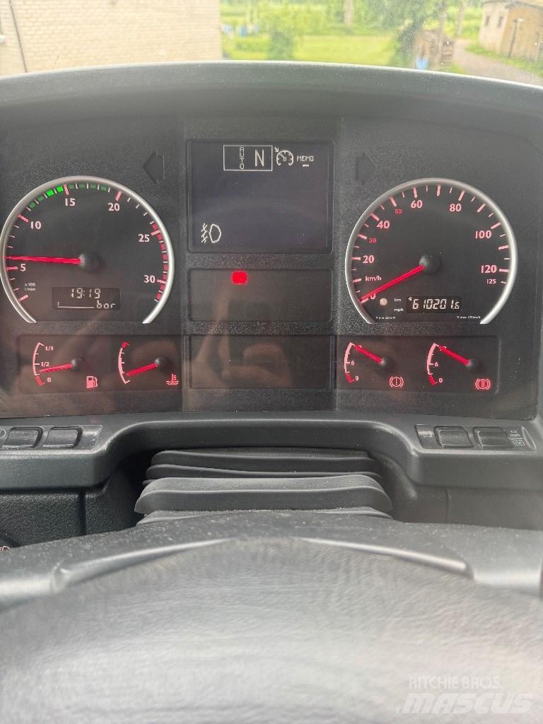 MAN TGA 26.480 Camion benne