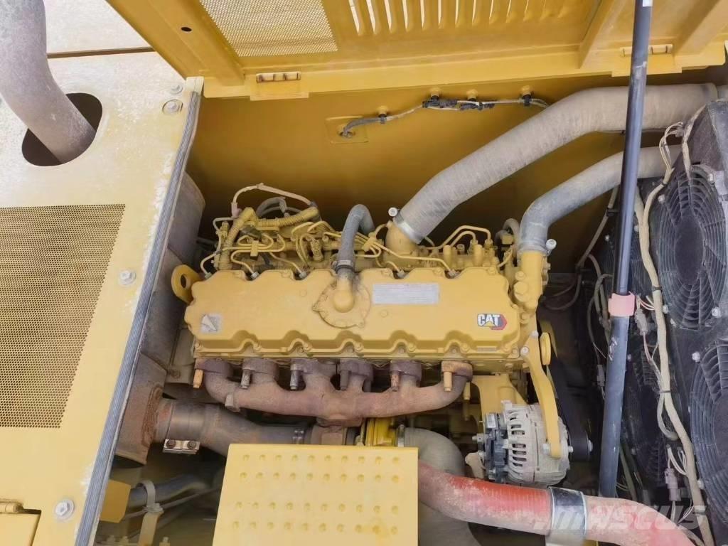 CAT 330GC Pelle sur chenilles