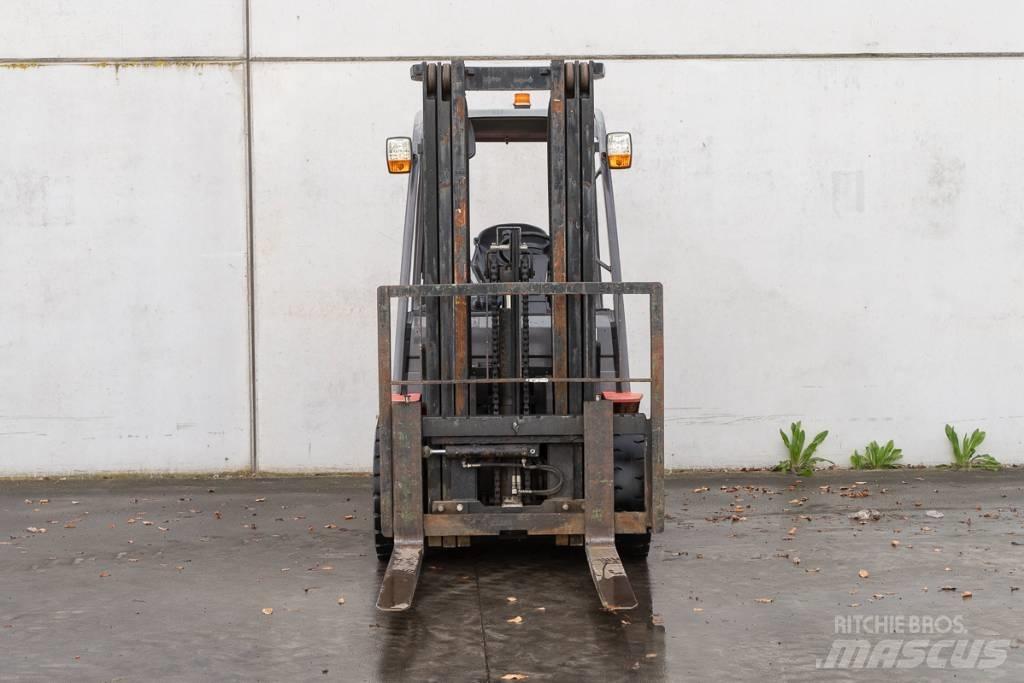 Manitou MI 30 D Chariots diesel