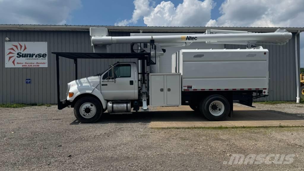 Altec LR V 56 Camion nacelle