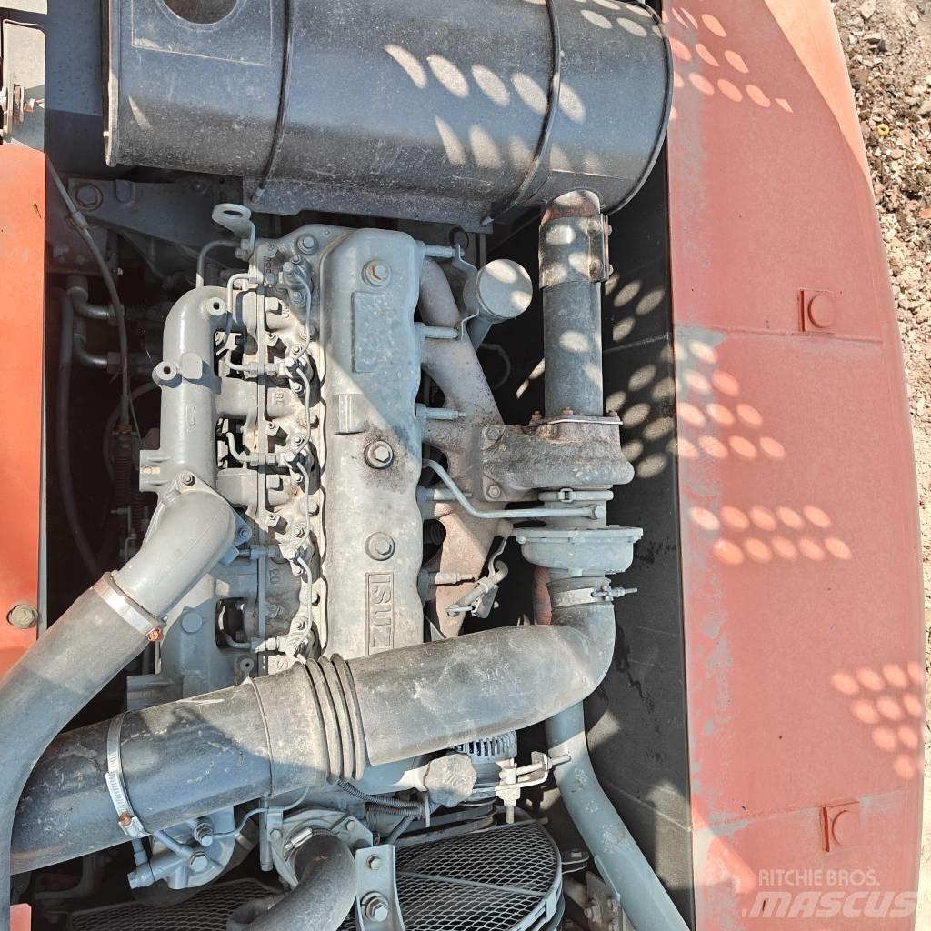 Hitachi 200-5G Pelle sur chenilles