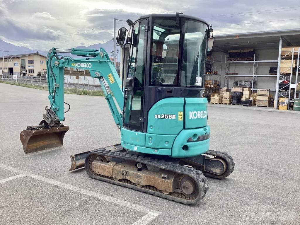 Kobelco SK25SR-6 Mini pelle < 7t