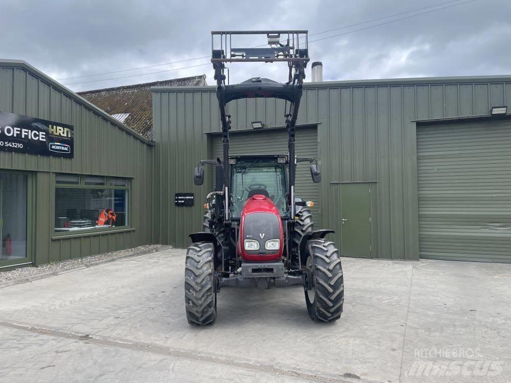 Valtra A 83 Tracteur