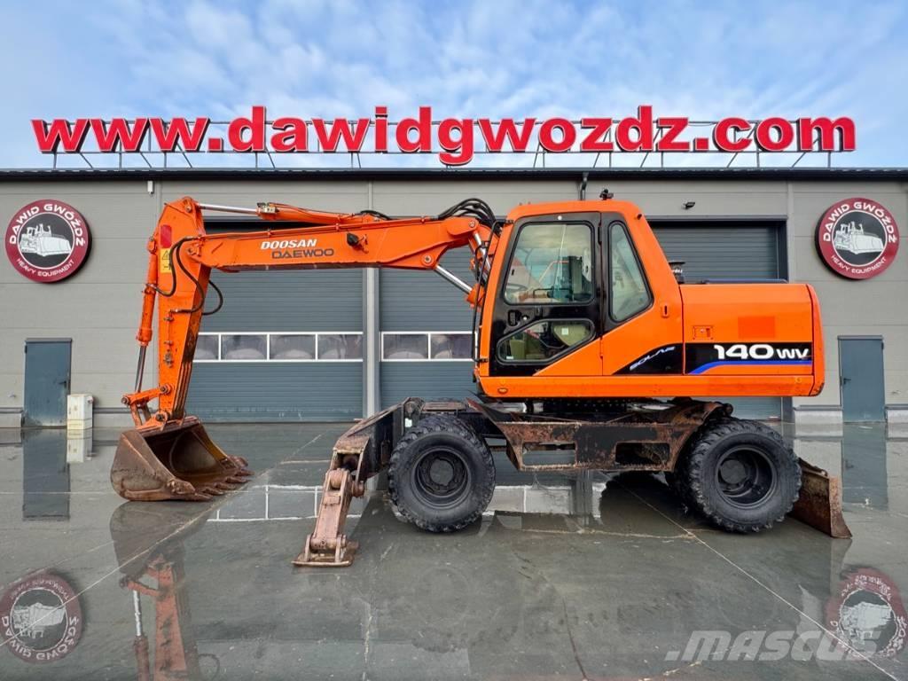 Doosan SOLAR 140W-V Pelle sur pneus