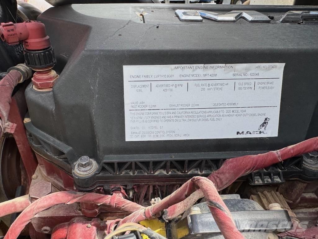 Mack Granite 64FR Camion benne