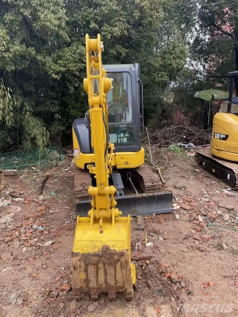 Komatsu PC 30 Mini pelle < 7t