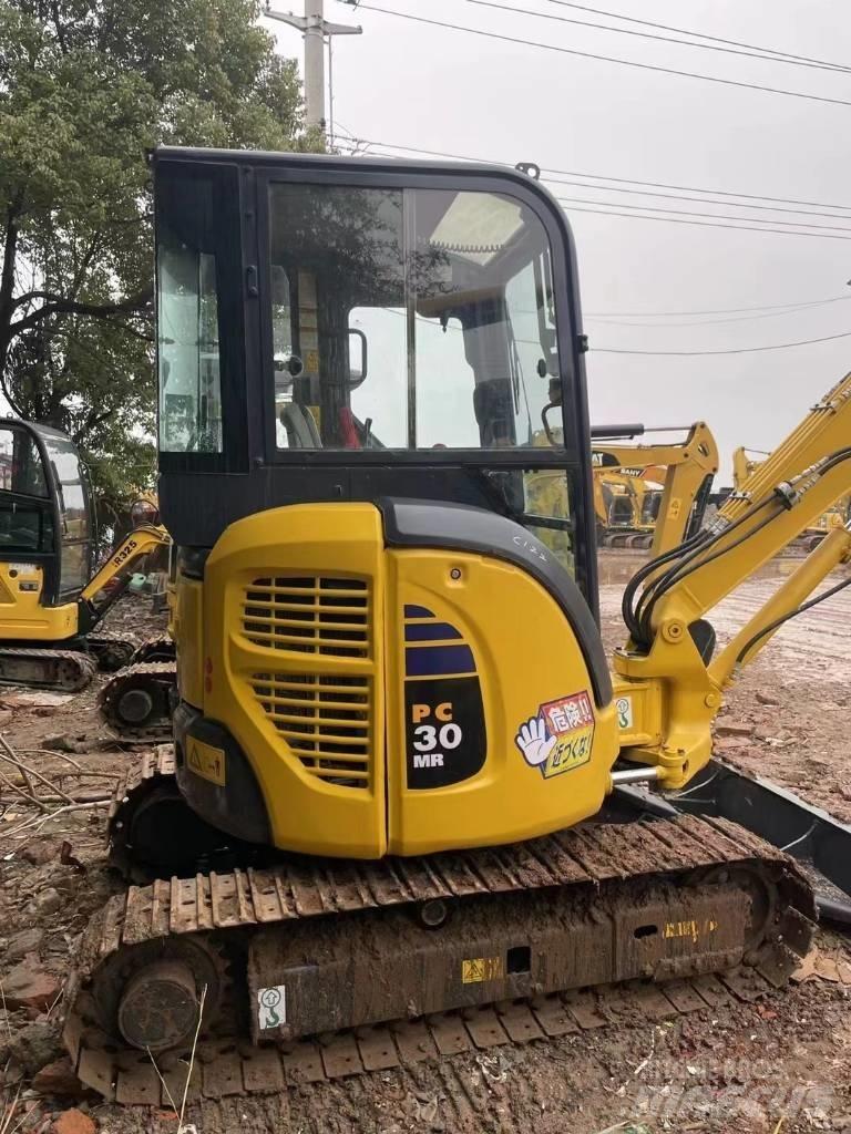 Komatsu PC 30 Mini pelle < 7t