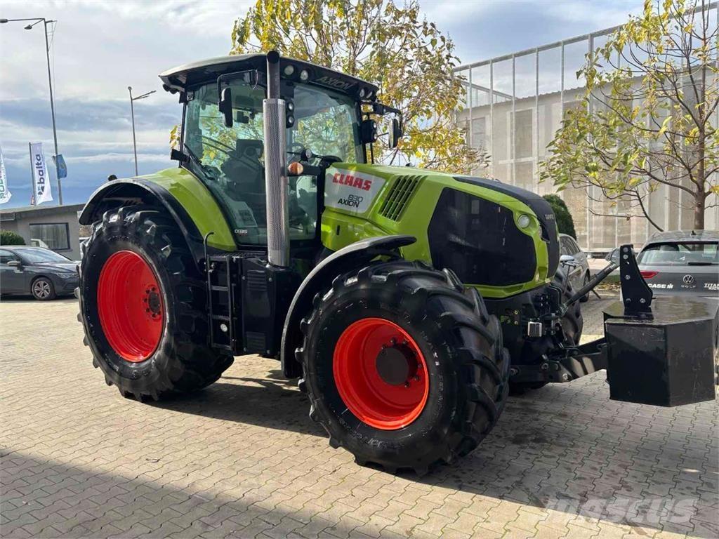 CLAAS Axion 830 Tracteur