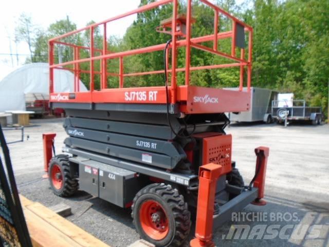 SkyJack SJ 7135 RT Nacelle ciseaux