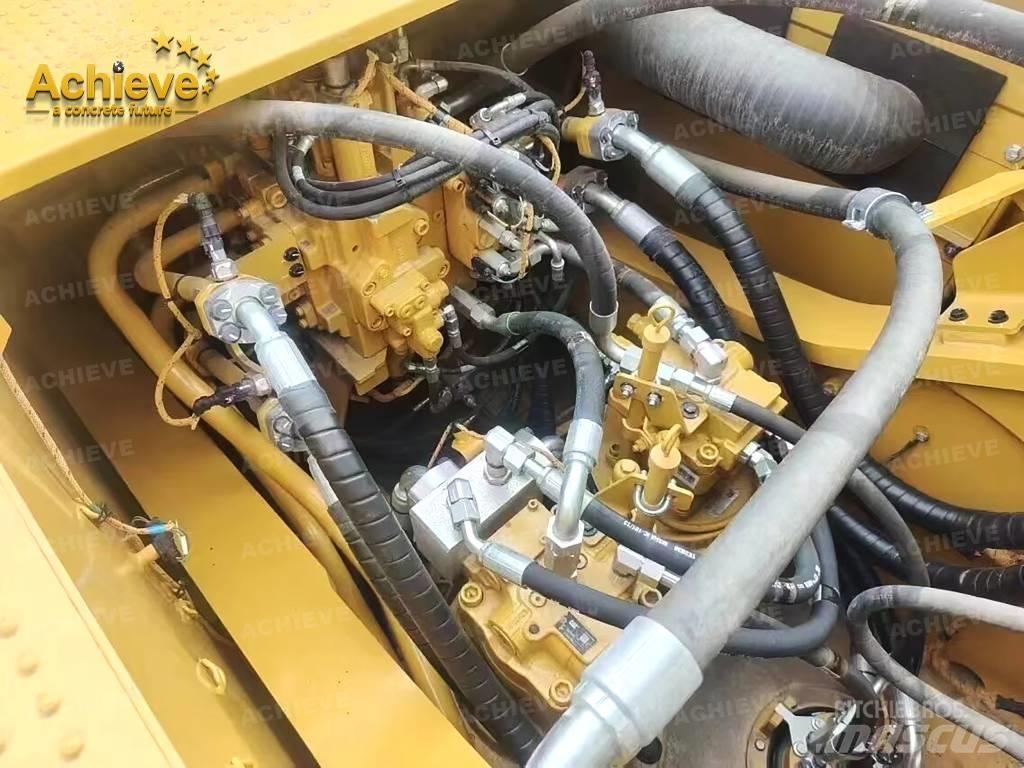 CAT 352 Pelle sur chenilles
