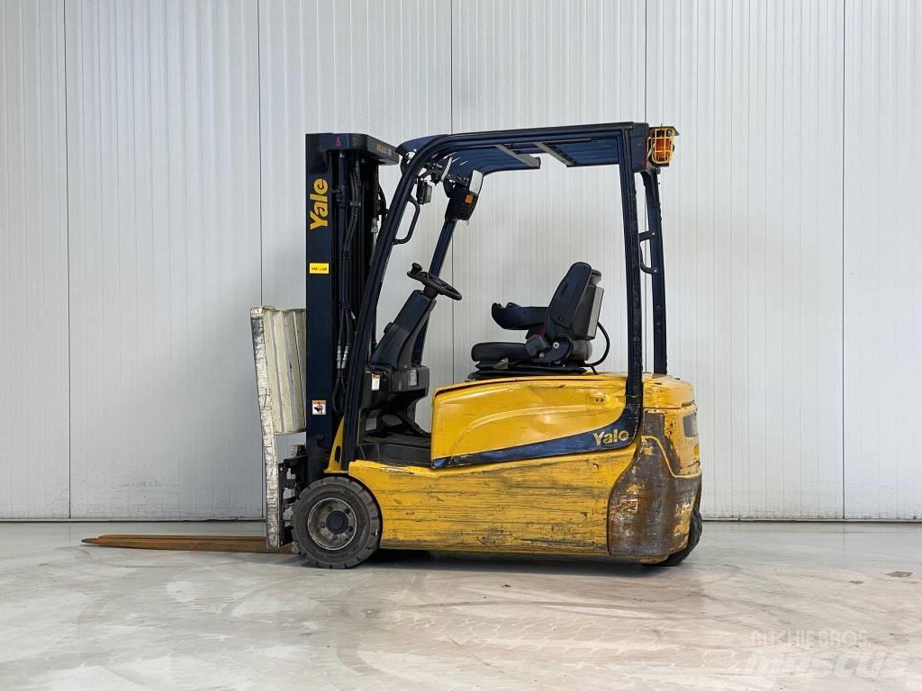 Yale ERP20VT LWB Chariots élévateurs électriques