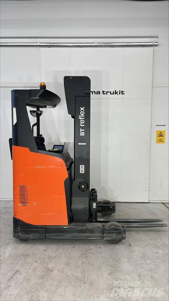 BT RR E 140 H Chariot à mât rétractable