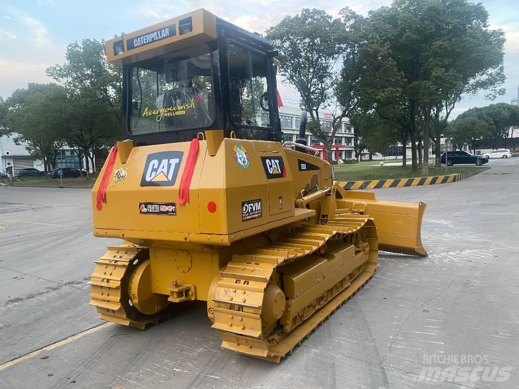 CAT D 5 K 2 LGP Bouteurs sur chenilles