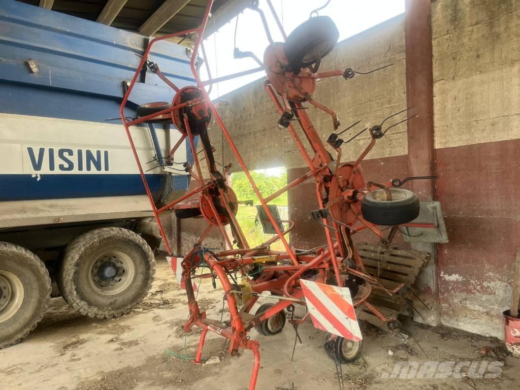 Lely TH 680 Rateau faneur