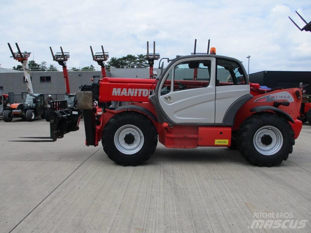 Manitou MT 1440 (067) Chariot télescopique
