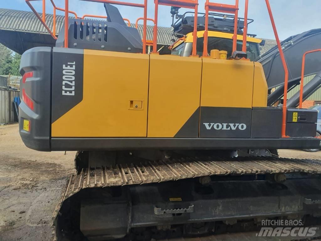Volvo EC 200EL Pelle sur chenilles