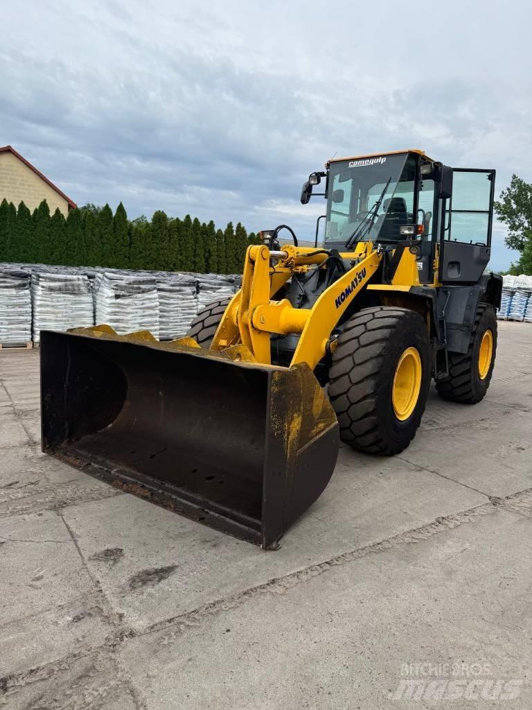 Komatsu WA250 Chargeuse sur pneus