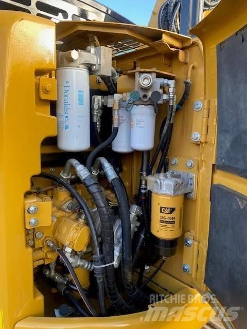 CAT 313 Pelle sur chenilles