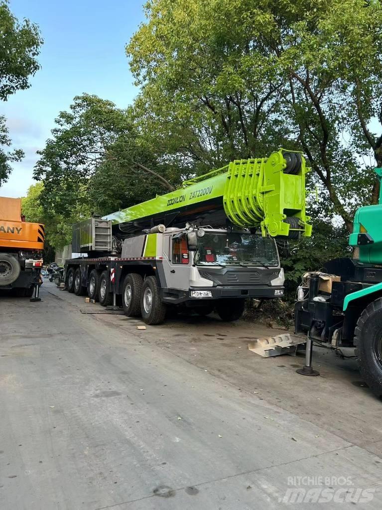 Zoomlion ZAT 2200 V Grues tout terrain