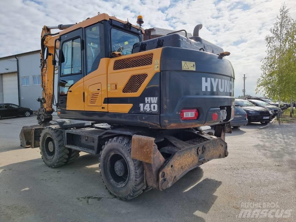 Hyundai HW 140 Pelle sur pneus