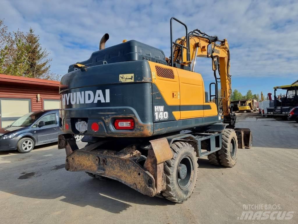 Hyundai HW 140 Pelle sur pneus