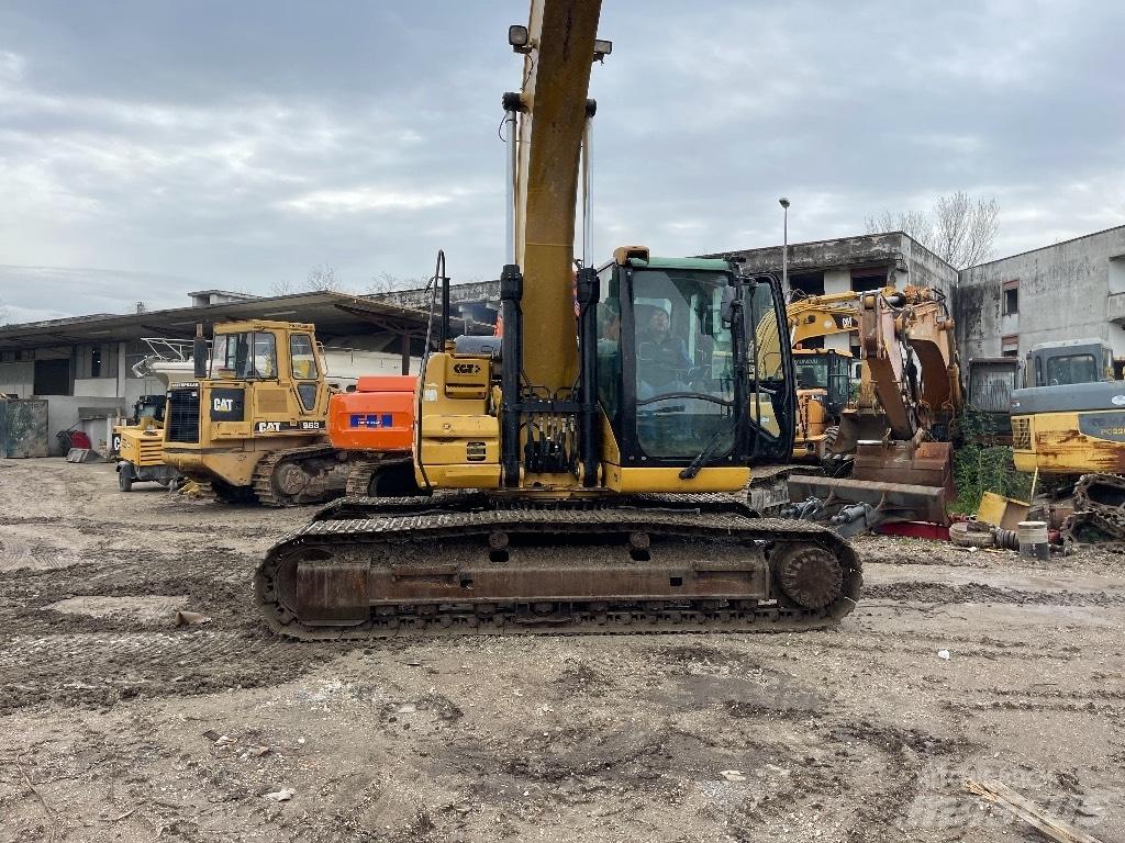 CAT 323 D Pelle sur chenilles