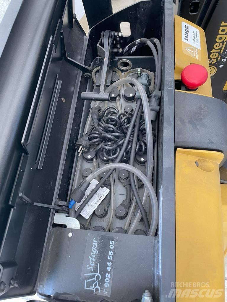 Yale MP 18 AC Transpalette accompagnant