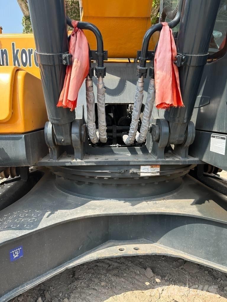 Hyundai 305LC-9S Pelle sur chenilles