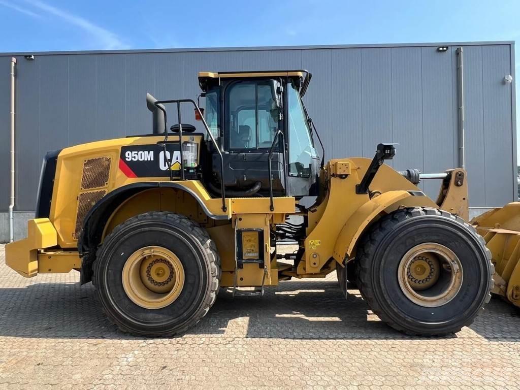 CAT 950M Chargeuse sur pneus