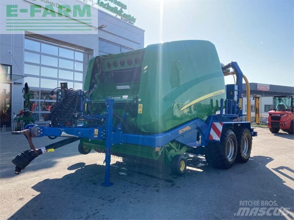 John Deere 960 Presse cubique