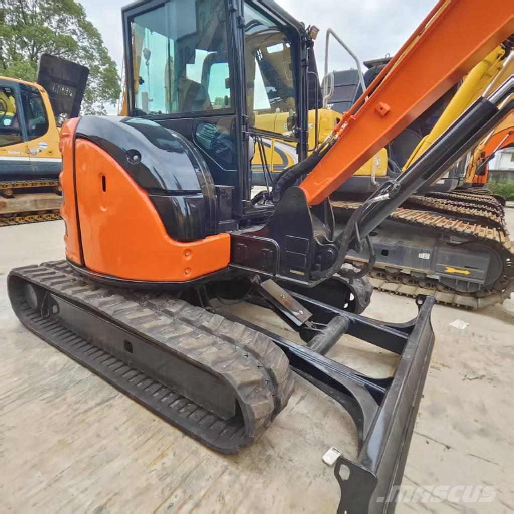 Hitachi ZX 55 UR Mini pelle < 7t