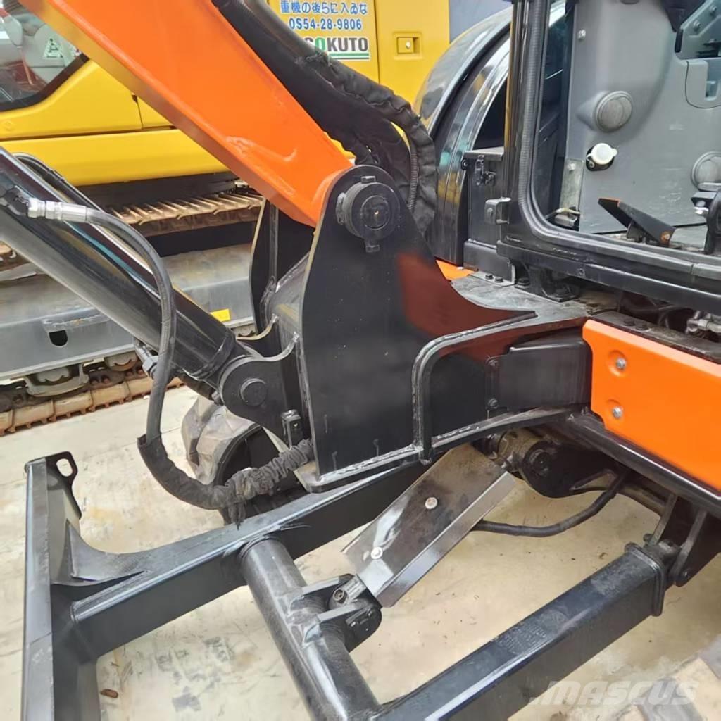 Hitachi ZX 55 UR Mini pelle < 7t