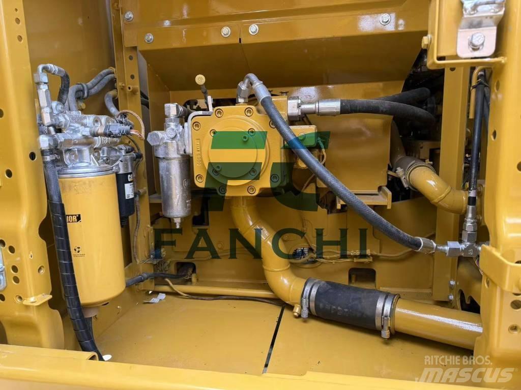 CAT 320 Pelle sur chenilles