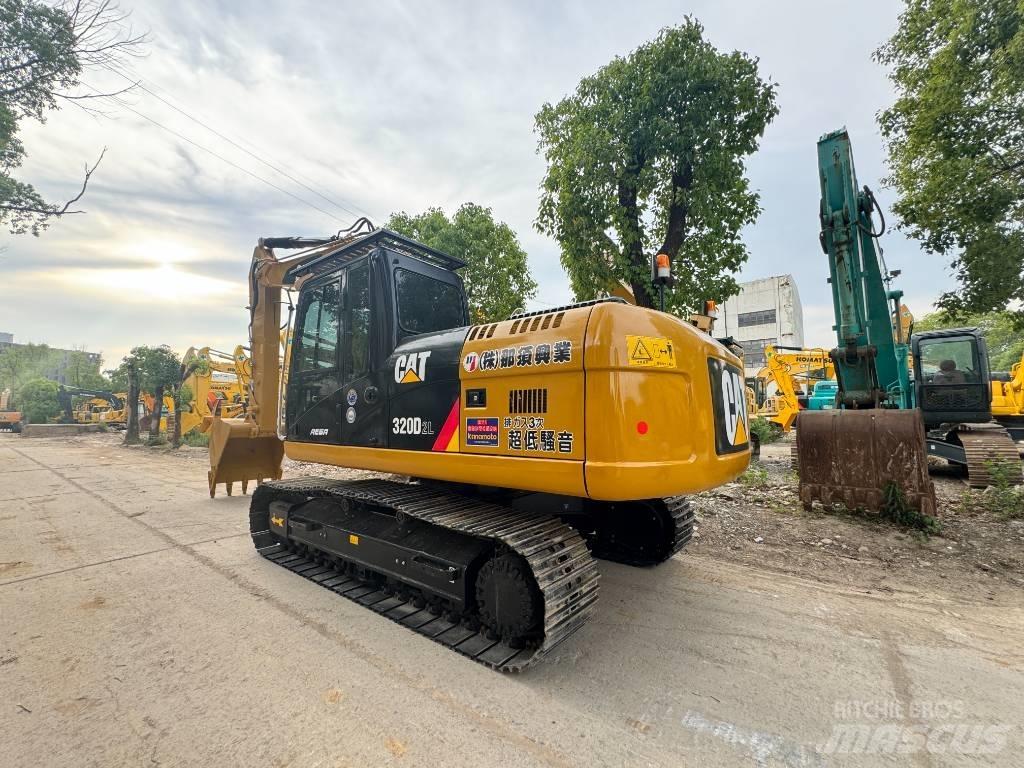 CAT 320 D Pelle sur chenilles