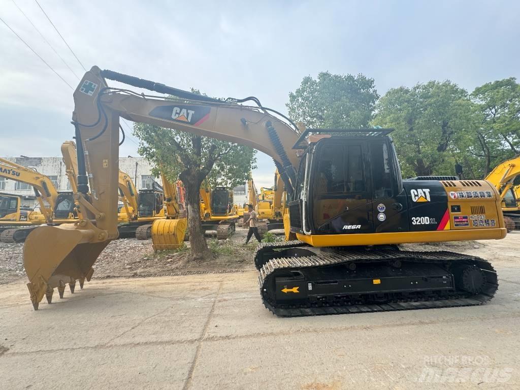 CAT 320 D Pelle sur chenilles