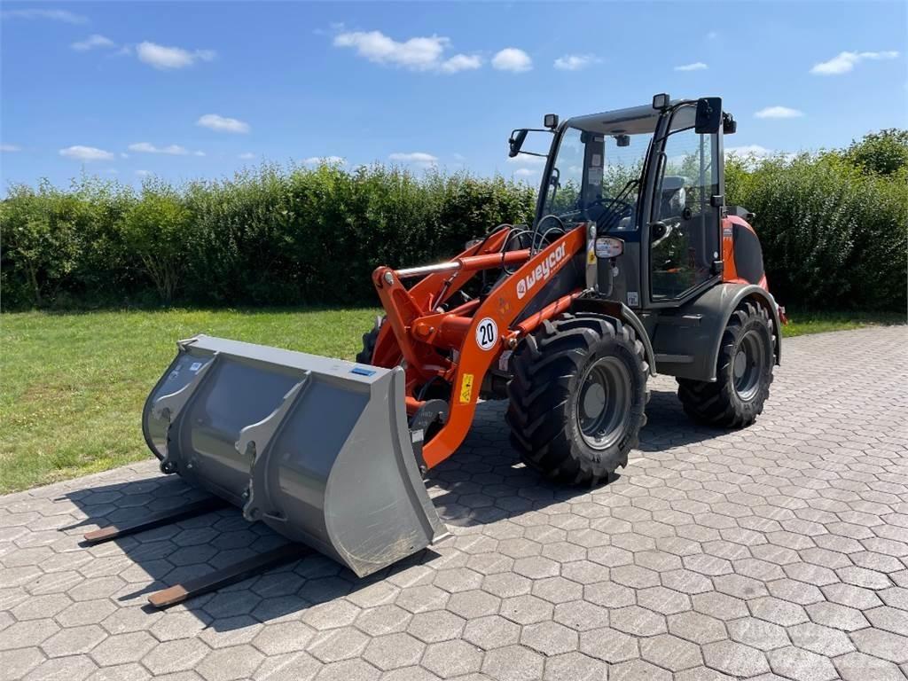 Atlas AR400 Chargeuse sur pneus