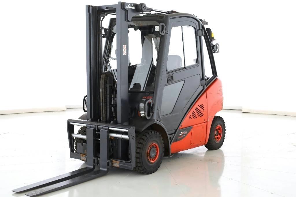 Linde H-25-D-02 Chariots diesel