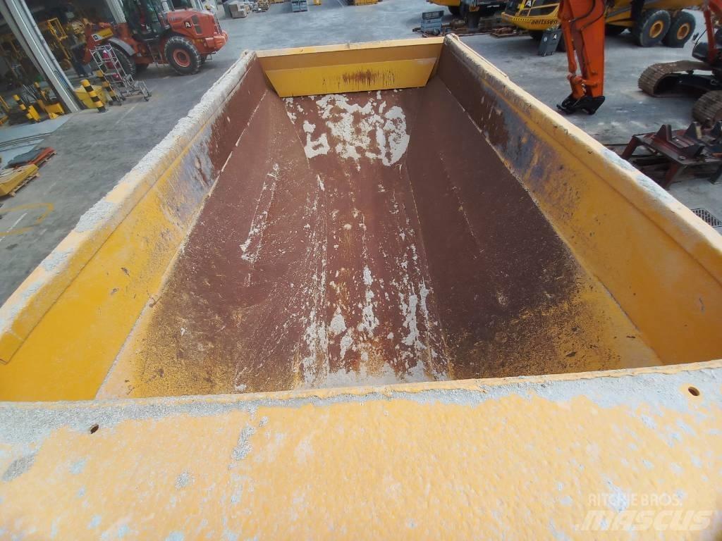 Volvo A40F (Abu Dhabi) Tombereau articulé