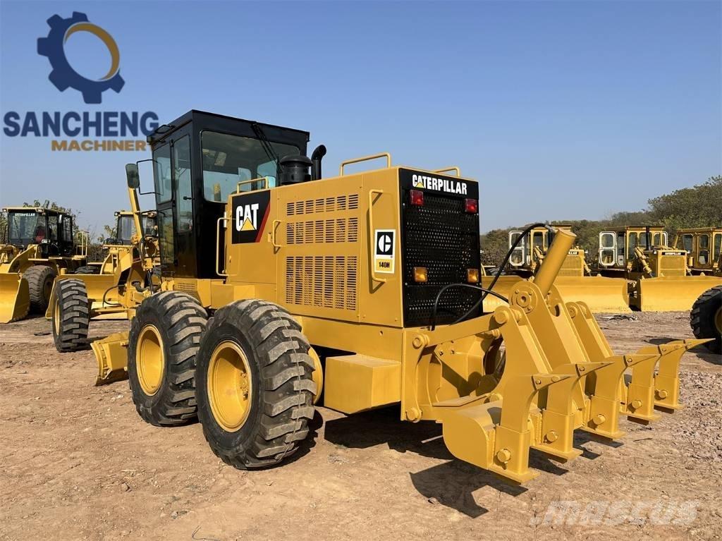 CAT 140H Niveleuse