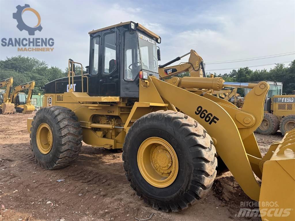 CAT 966 F Chargeuse sur pneus