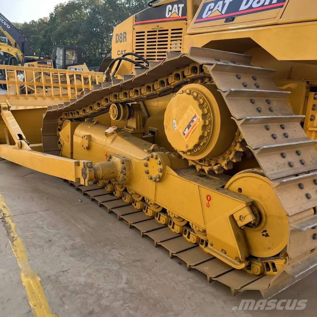 CAT D 8 R Bouteurs sur chenilles