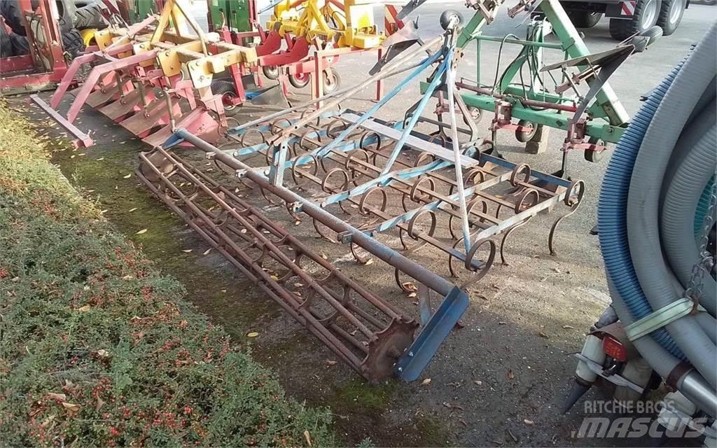 Rekord 3m Déchaumeur, cultivateur