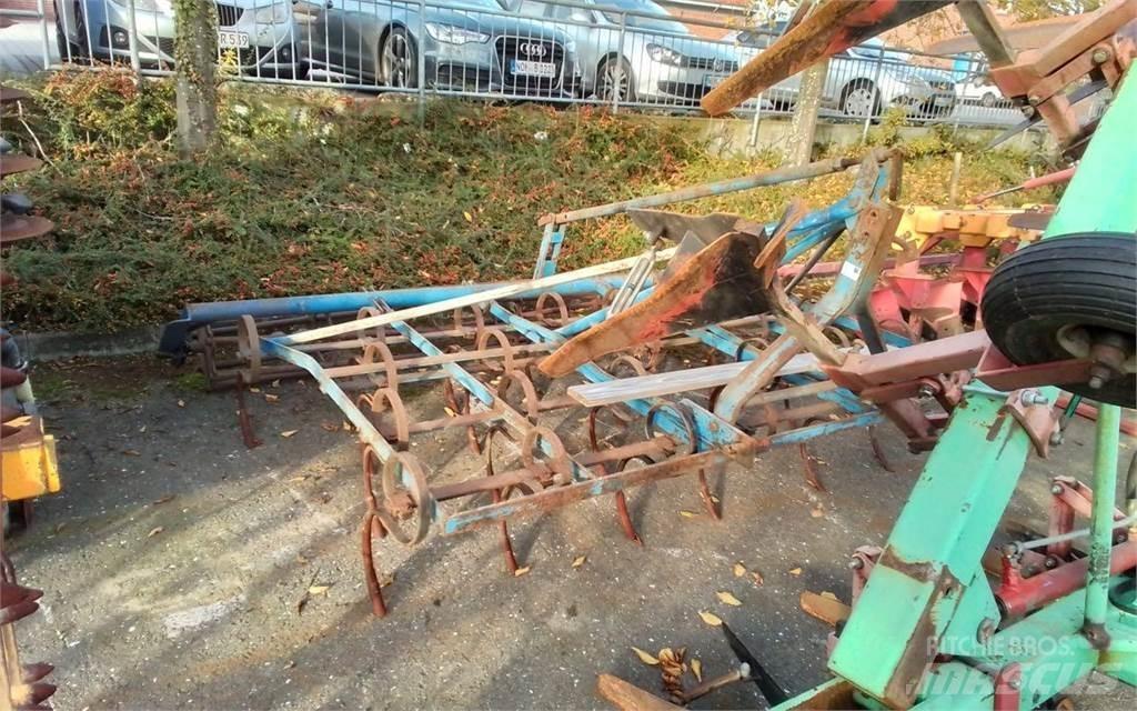 Rekord 3m Déchaumeur, cultivateur