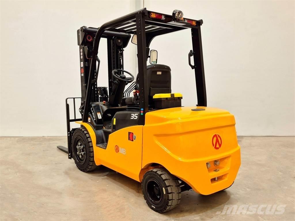  MB Forklift EFL353 Chariots élévateurs électriques