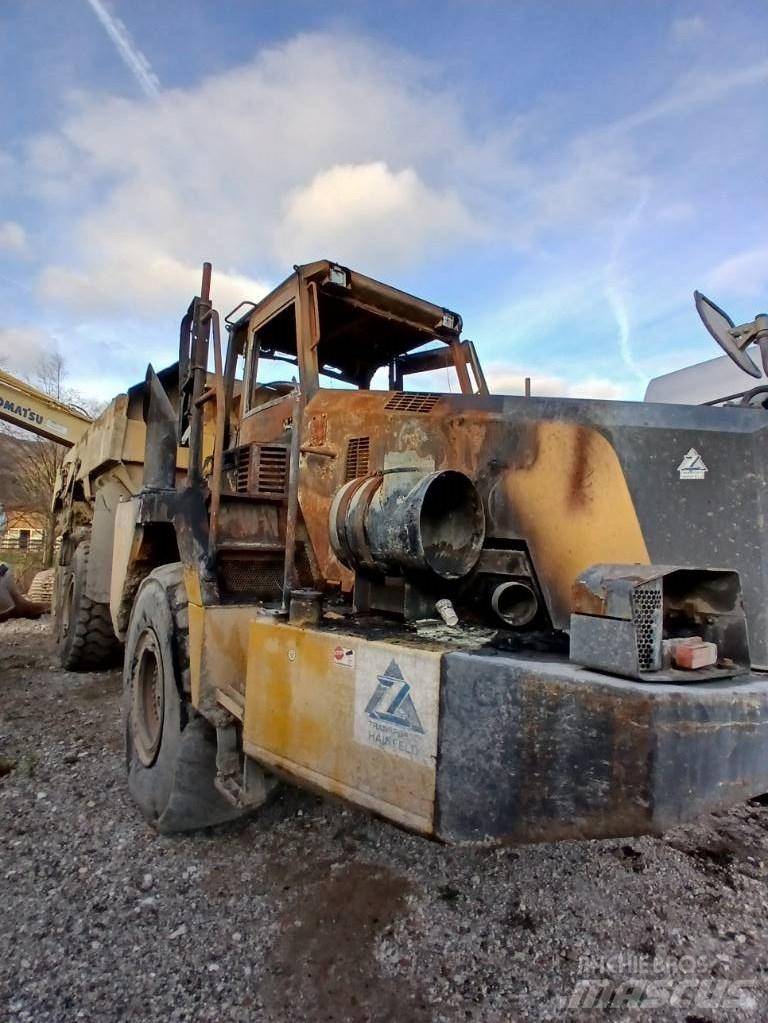 Komatsu HM 300-2 Tombereau articulé